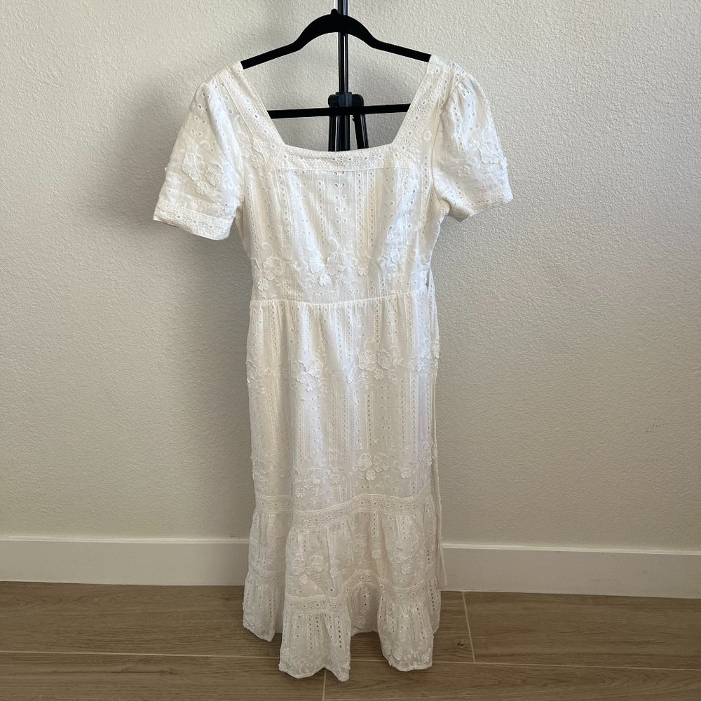 Dillard’s Adelyn Rae Floral Lace Tie-Back Maxi Dress